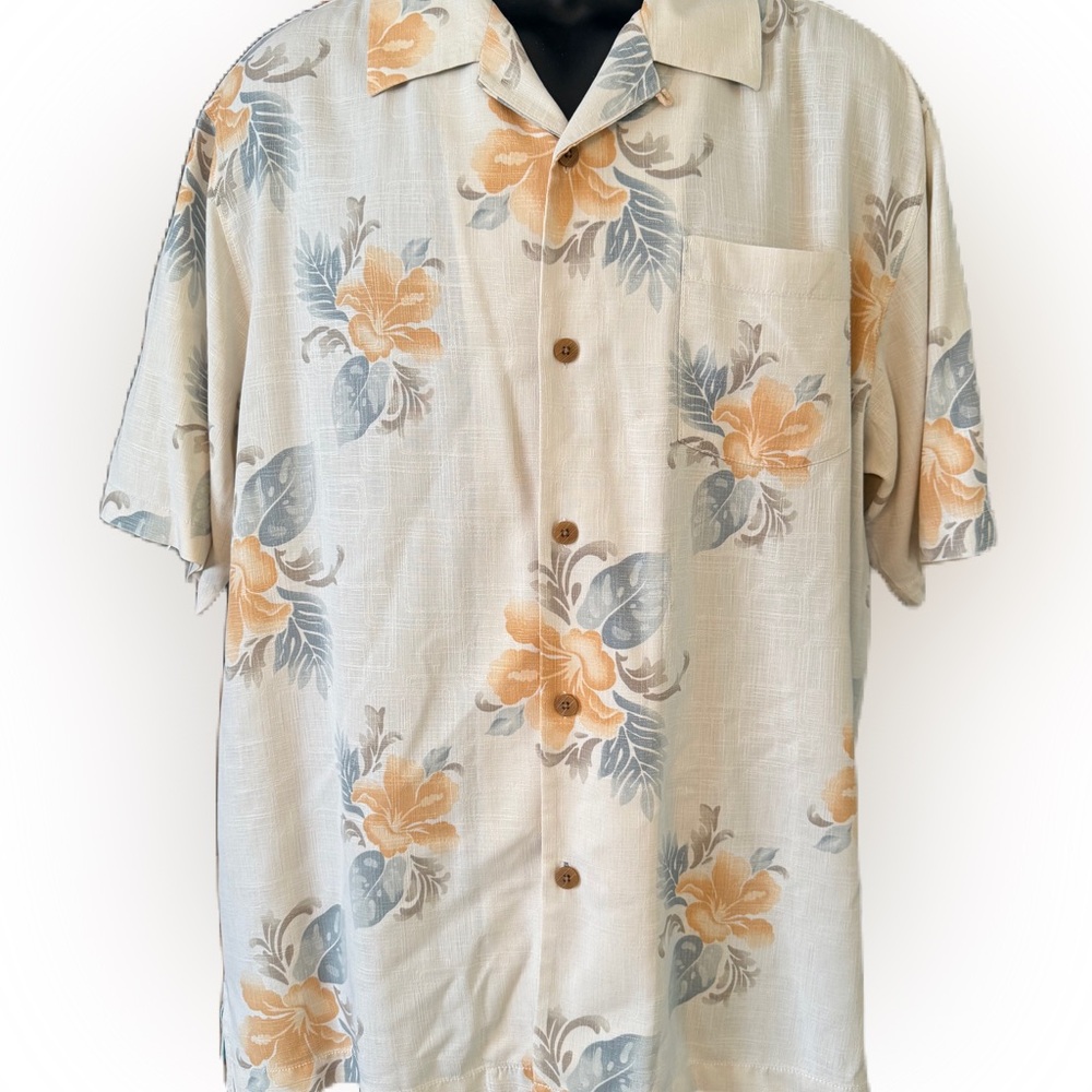 Tommy Bahama Men’s Original Fit 100% Silk Tropical Floral Shirt. Size large